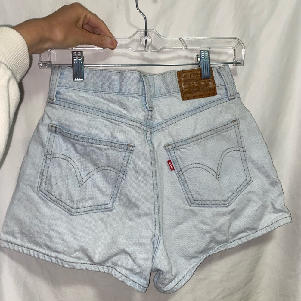 Light Blue washed Levi Vintage shorts